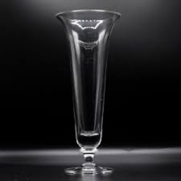 Vera Wang Wedgwood 14” Classic Crystal Vase - Picture 1 of 4